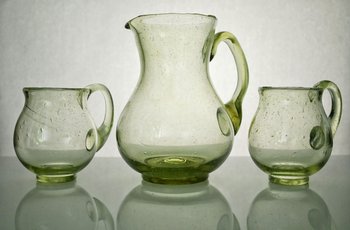 041 set džbán a 2 "půllitry"